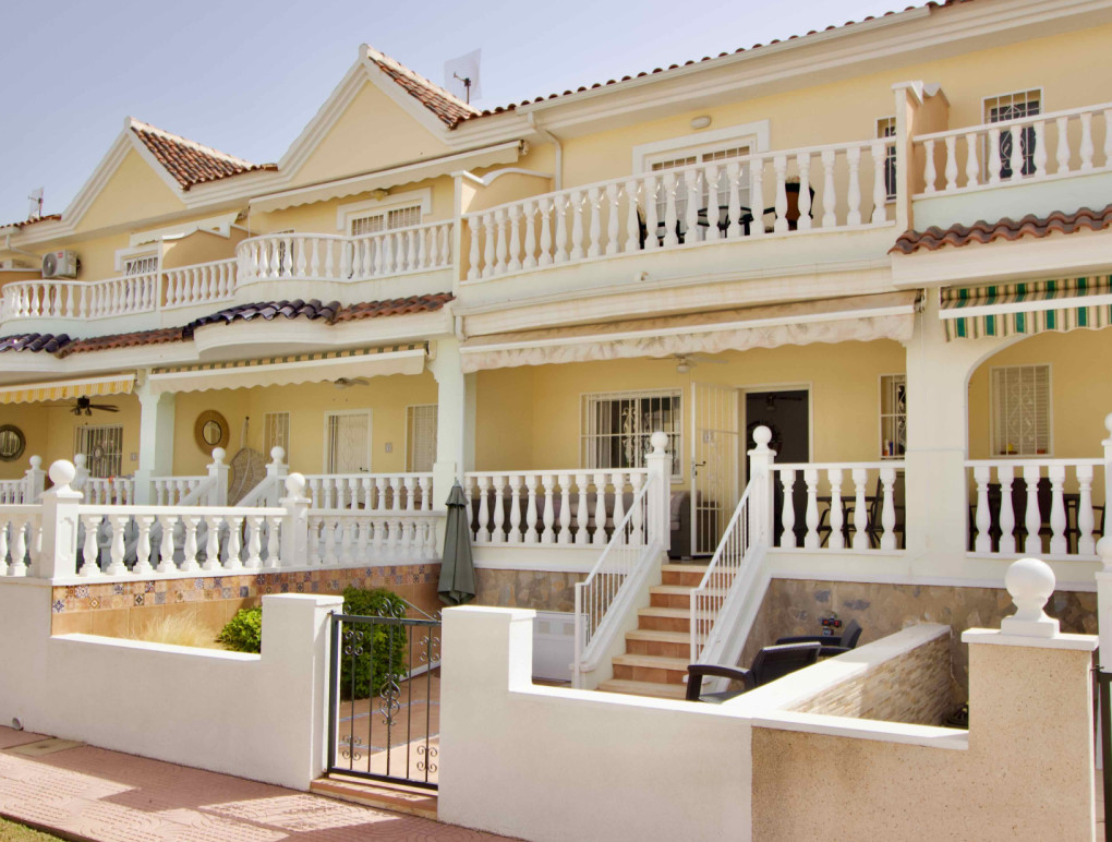 Resale - Townhouse - Ciudad Quesada
