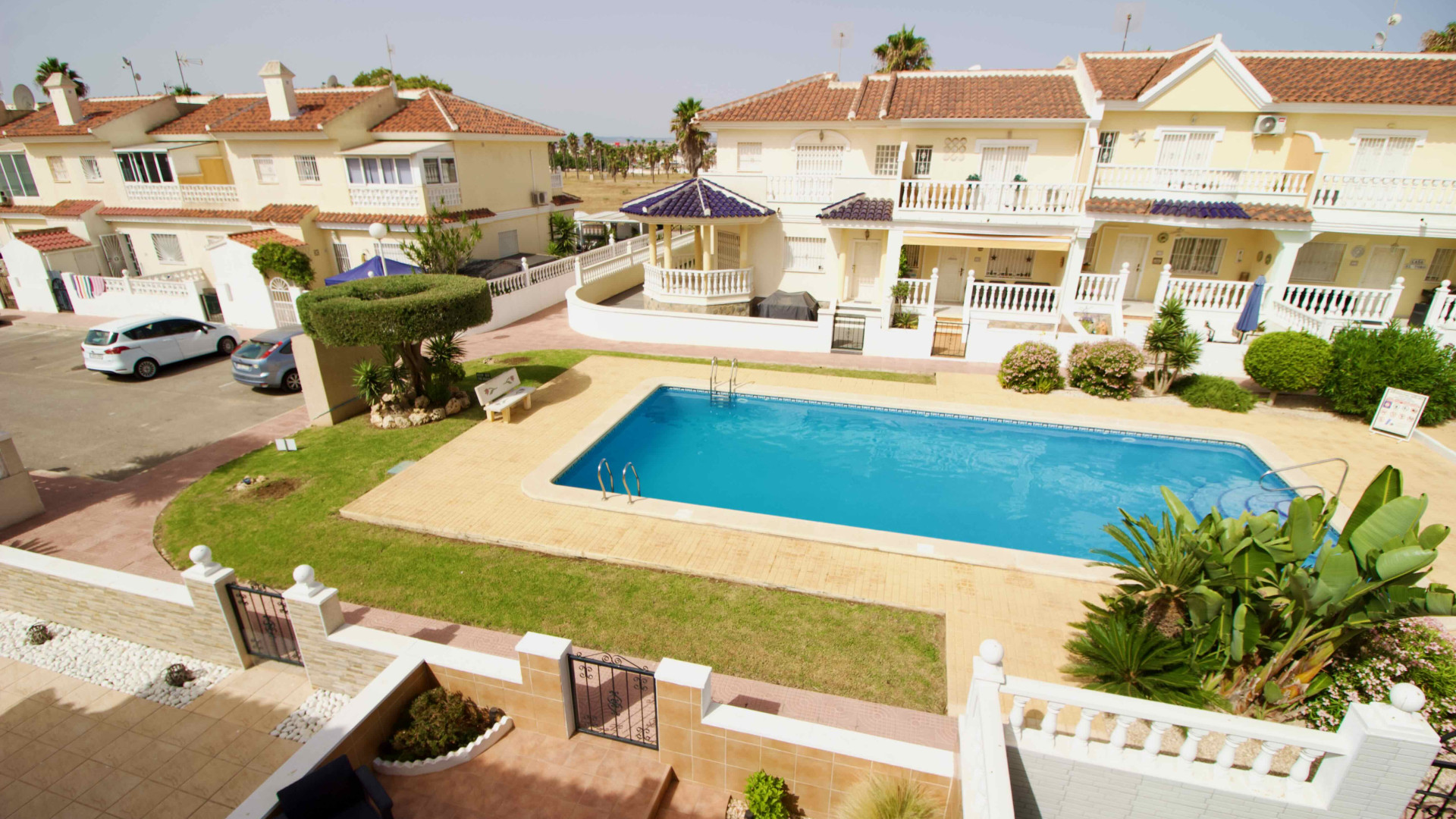 Resale - Townhouse - Ciudad Quesada