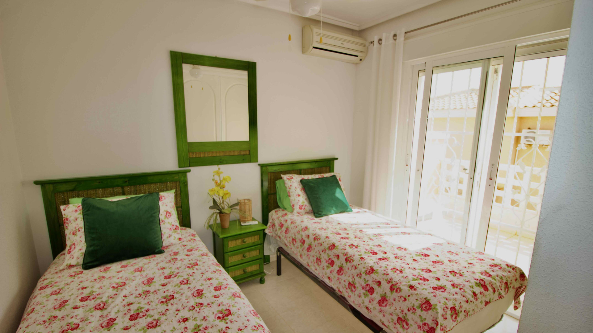 Resale - Townhouse - Ciudad Quesada