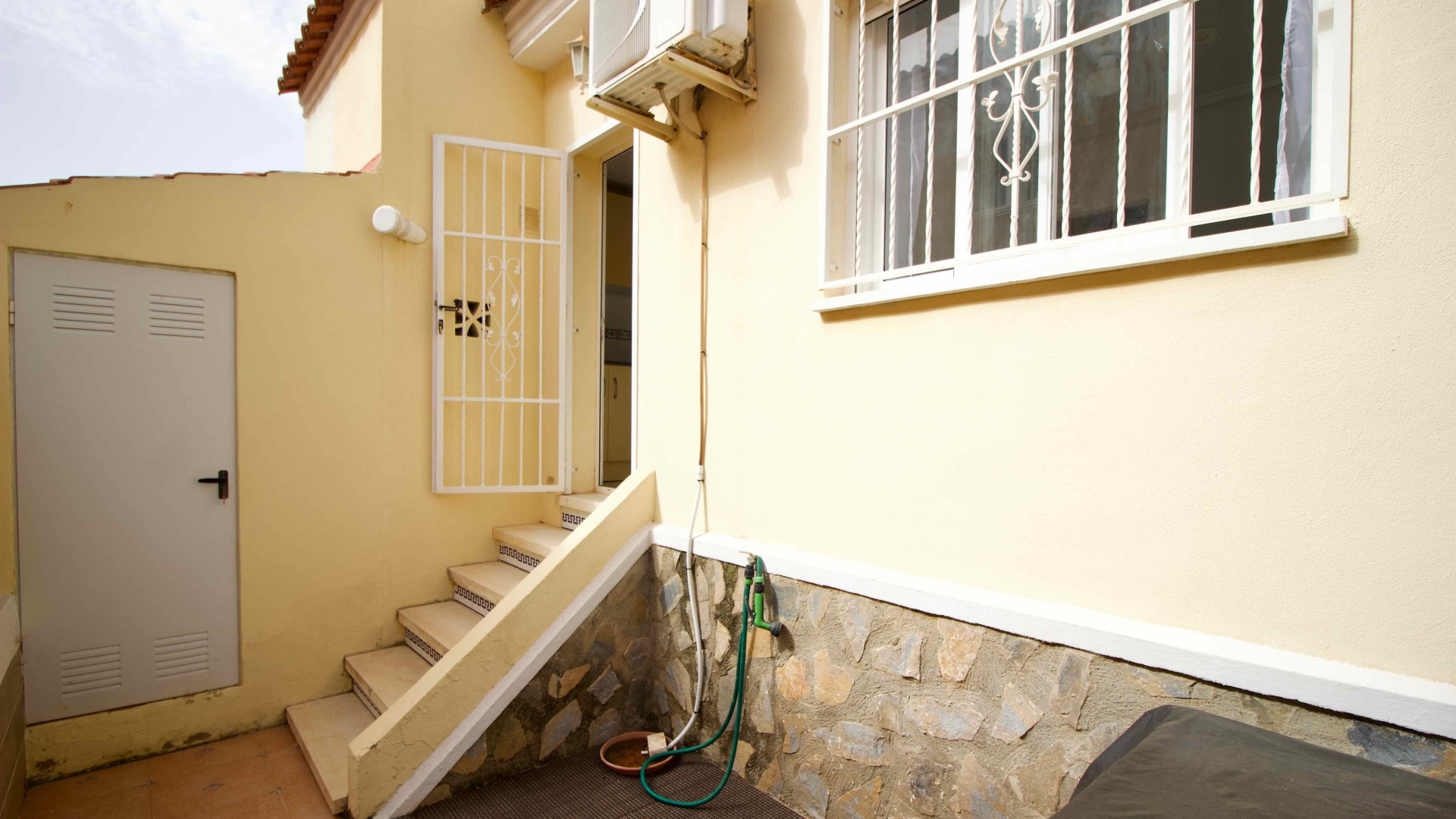 Resale - Townhouse - Ciudad Quesada
