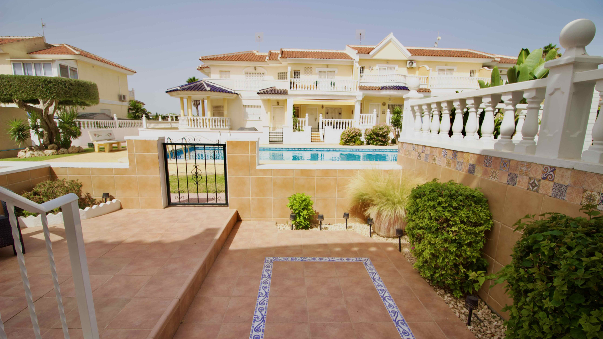 Resale - Townhouse - Ciudad Quesada