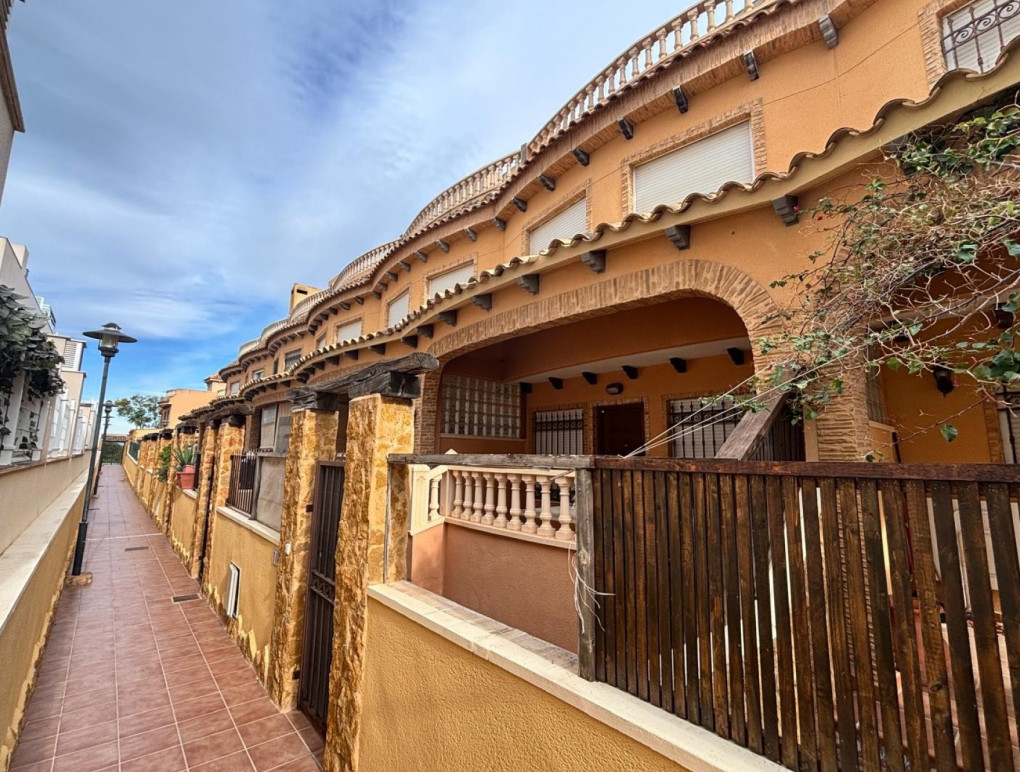 Resale - Townhouse - Guardamar del Segura - Urbanizaciones