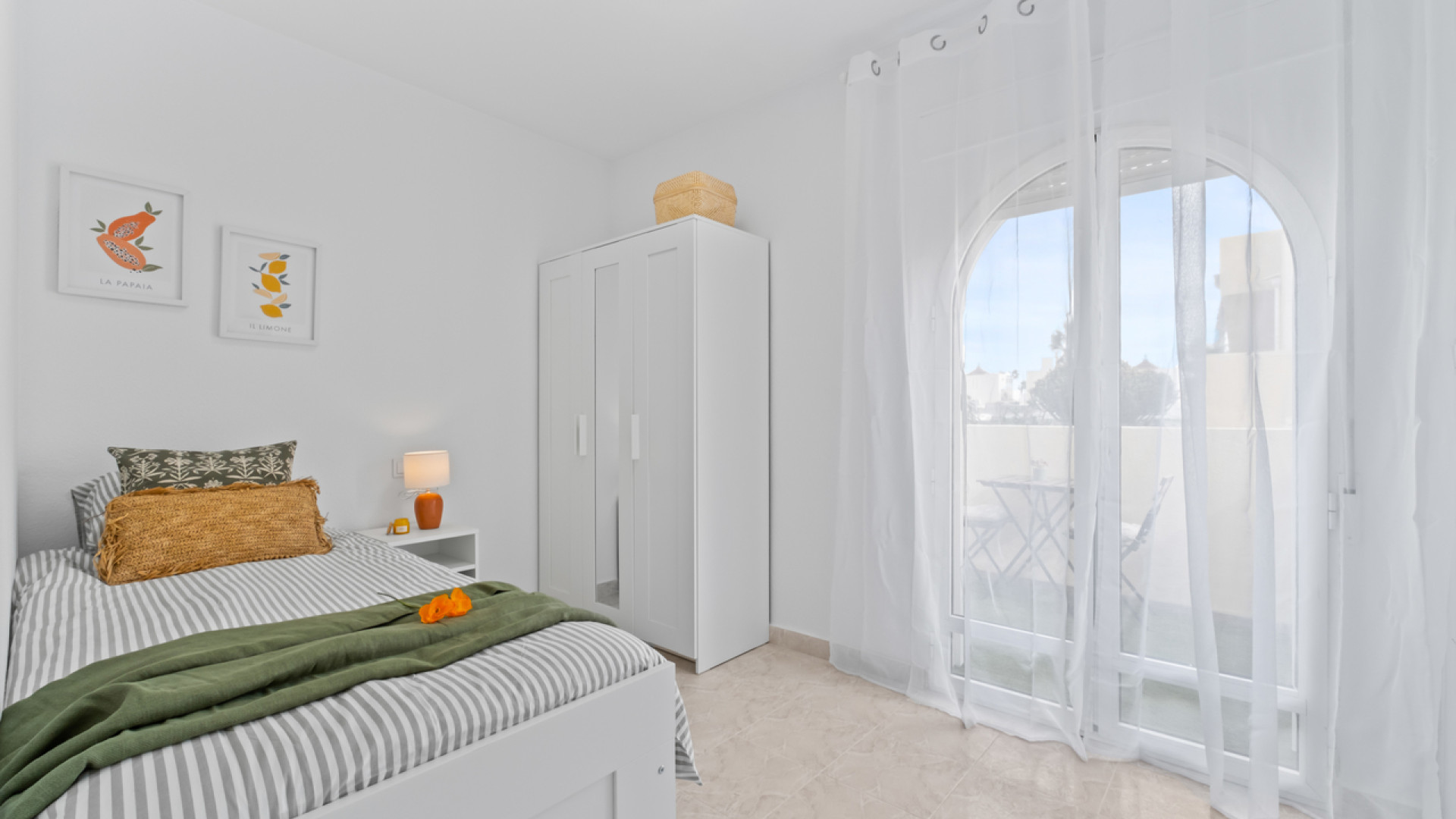 Resale - Townhouse - La Florida