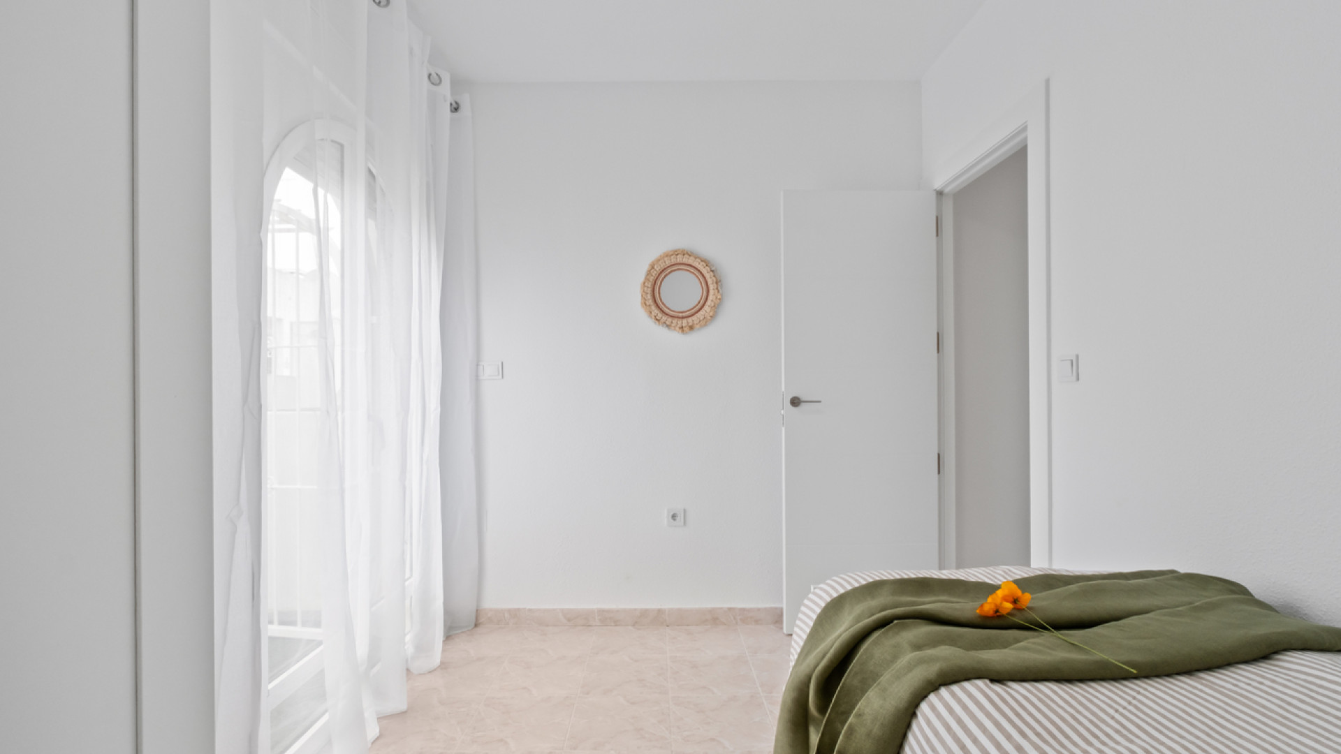 Resale - Townhouse - La Florida