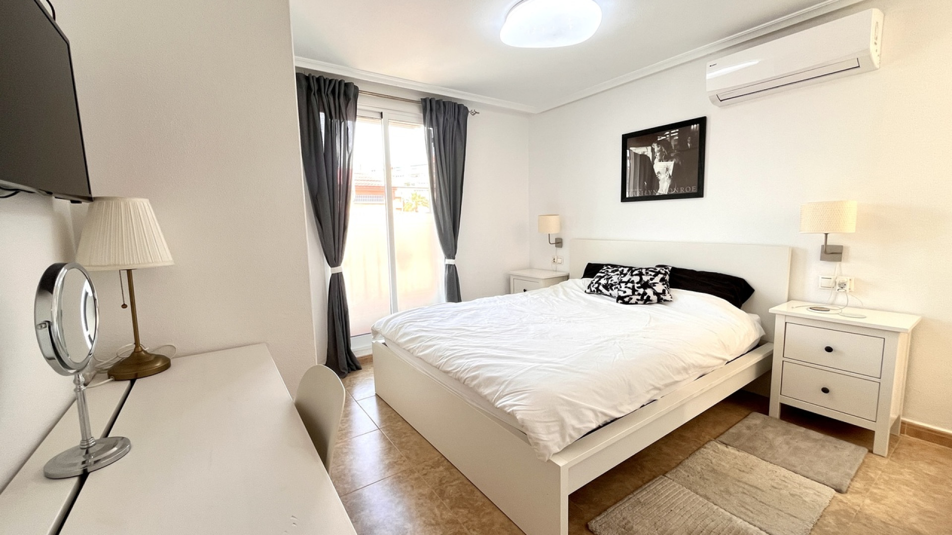 Resale - Townhouse - La Mata