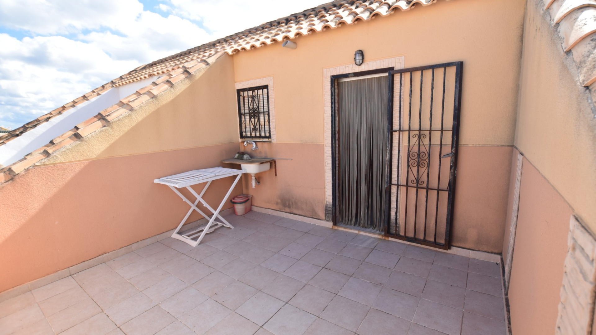 Resale - Townhouse - La Mata