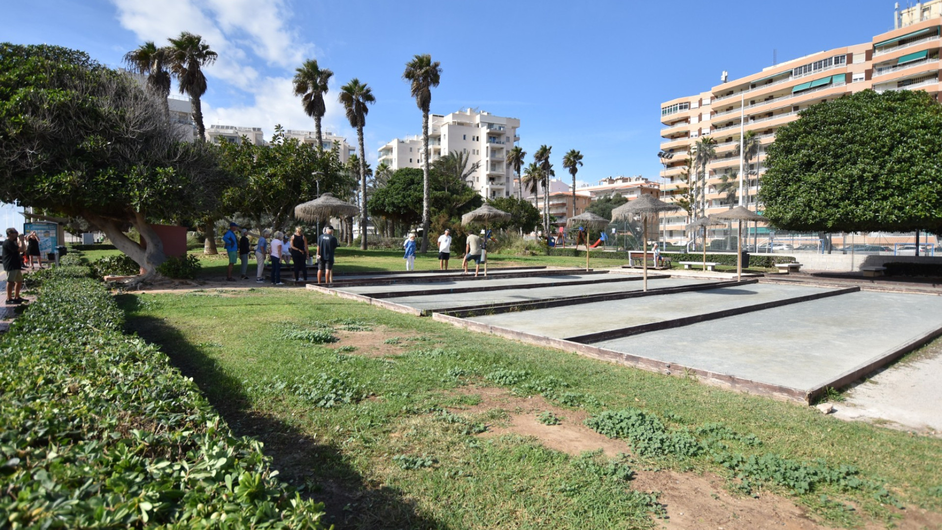 Resale - Townhouse - La Mata