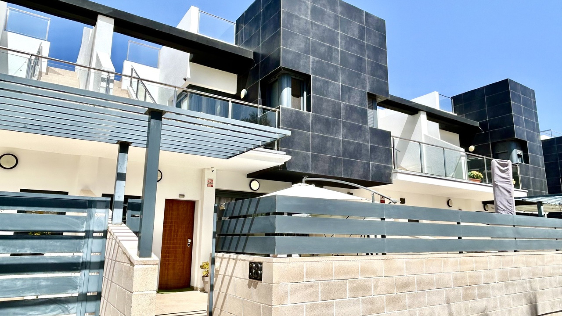 Resale - Townhouse - Los Dolses