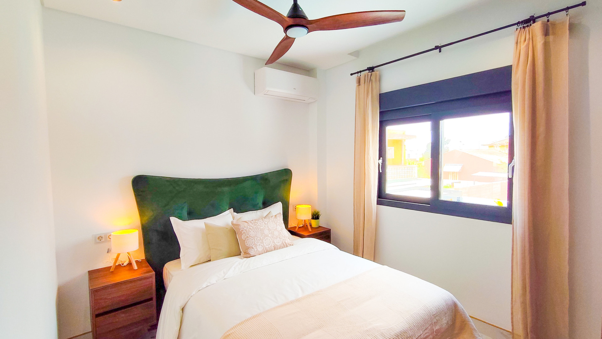 Resale - Townhouse - Los Urrutias