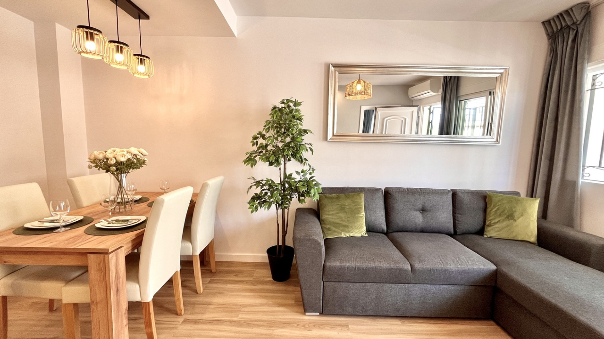 Resale - Townhouse - Playa Flamenca