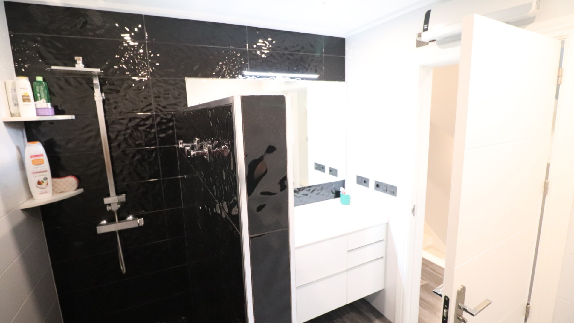 Resale - Townhouse - Redovan - Redovan - Town