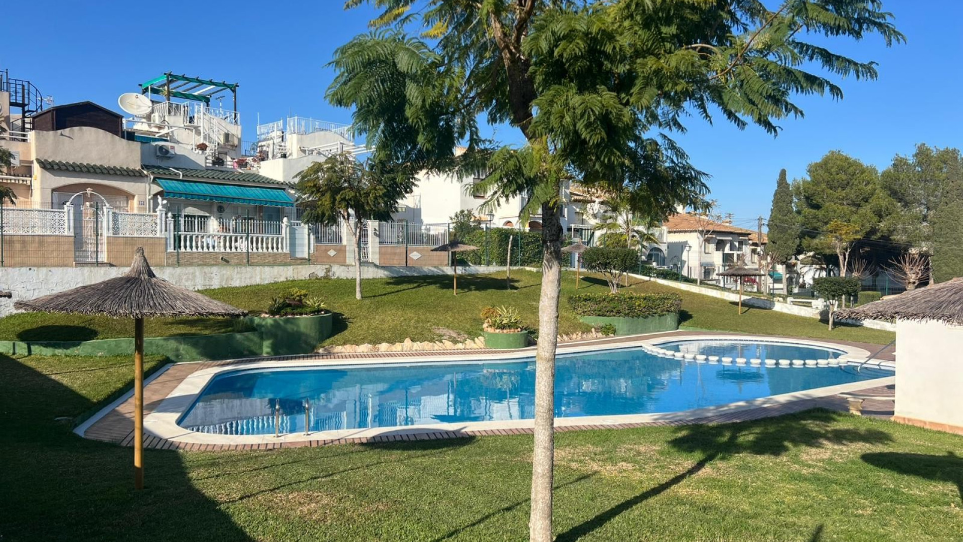 Resale - Townhouse - Torrevieja - Lago Jardín II