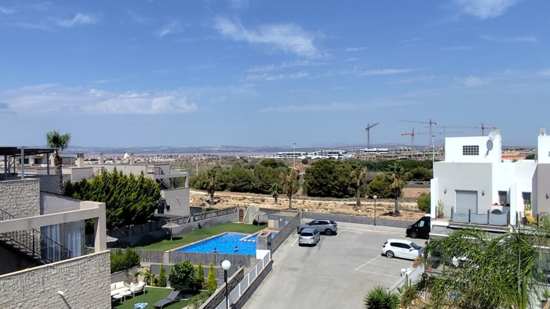 Resale - Угловой таунхаус - Torrevieja