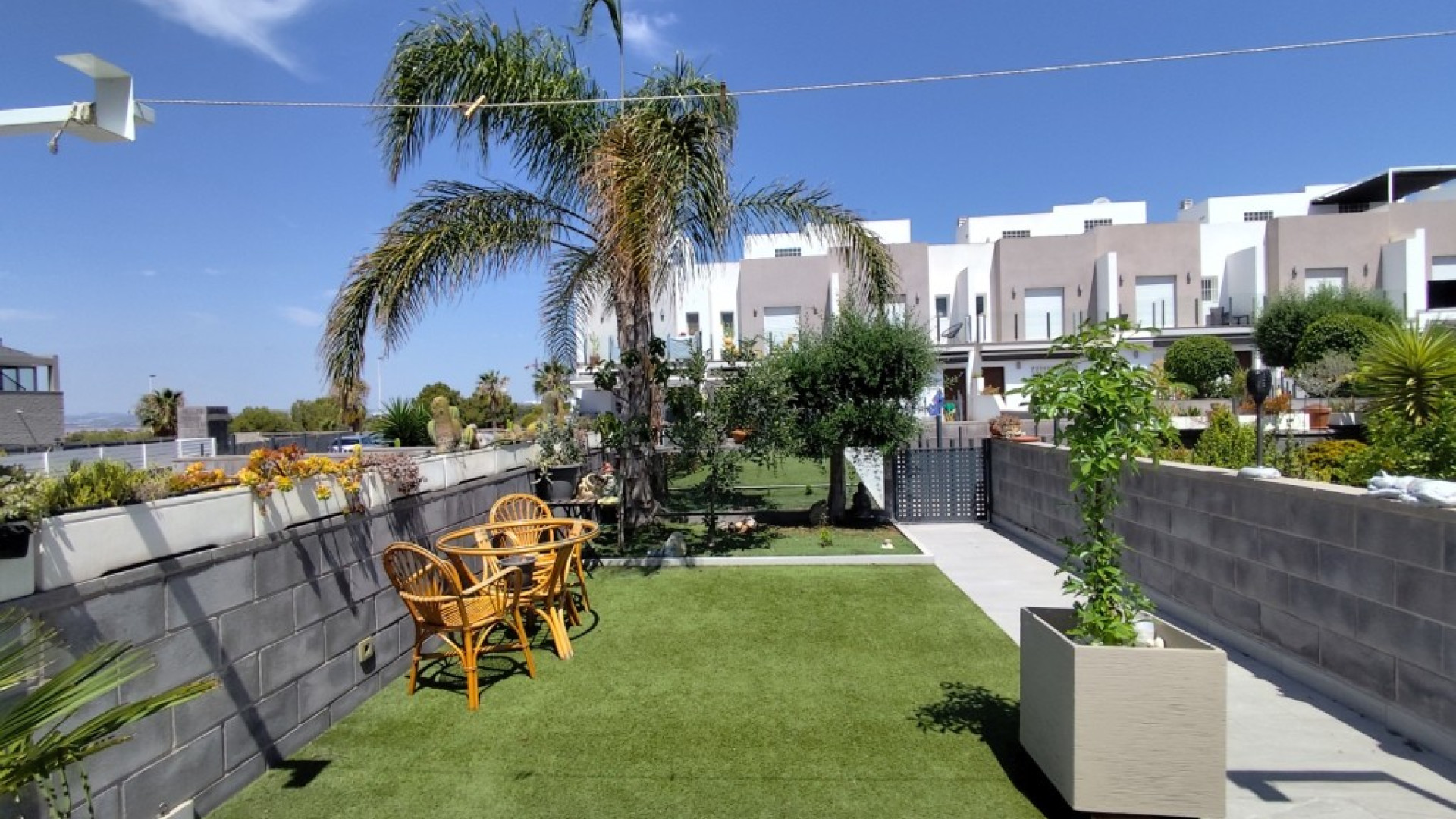 Resale - Угловой таунхаус - Torrevieja