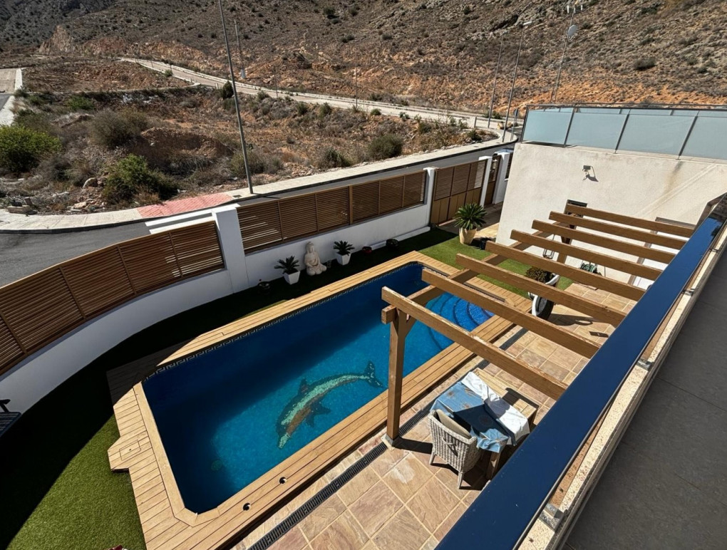 Resale - Villa Detached - Cox