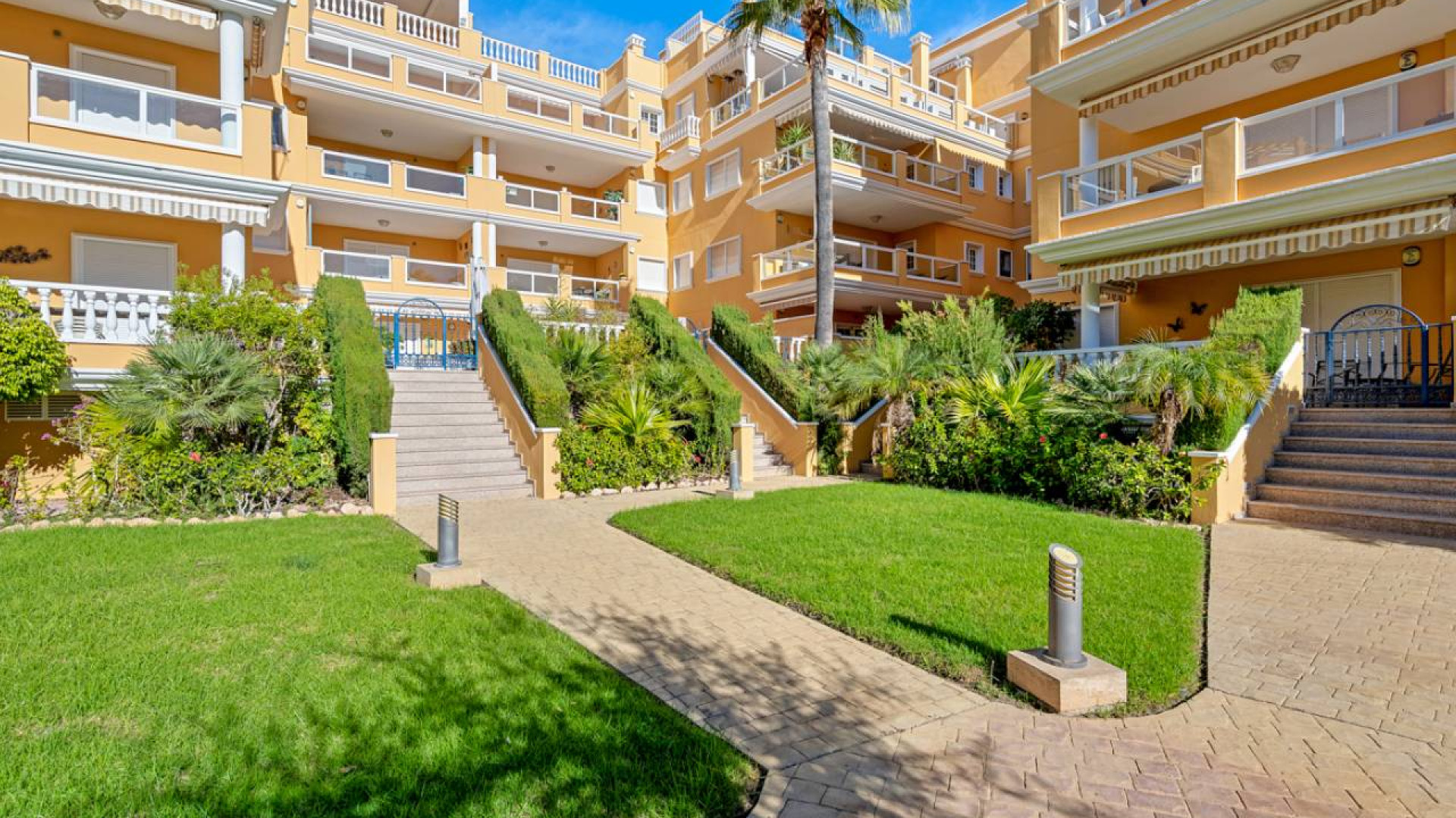 Revente - Apartment - Cabo Roig