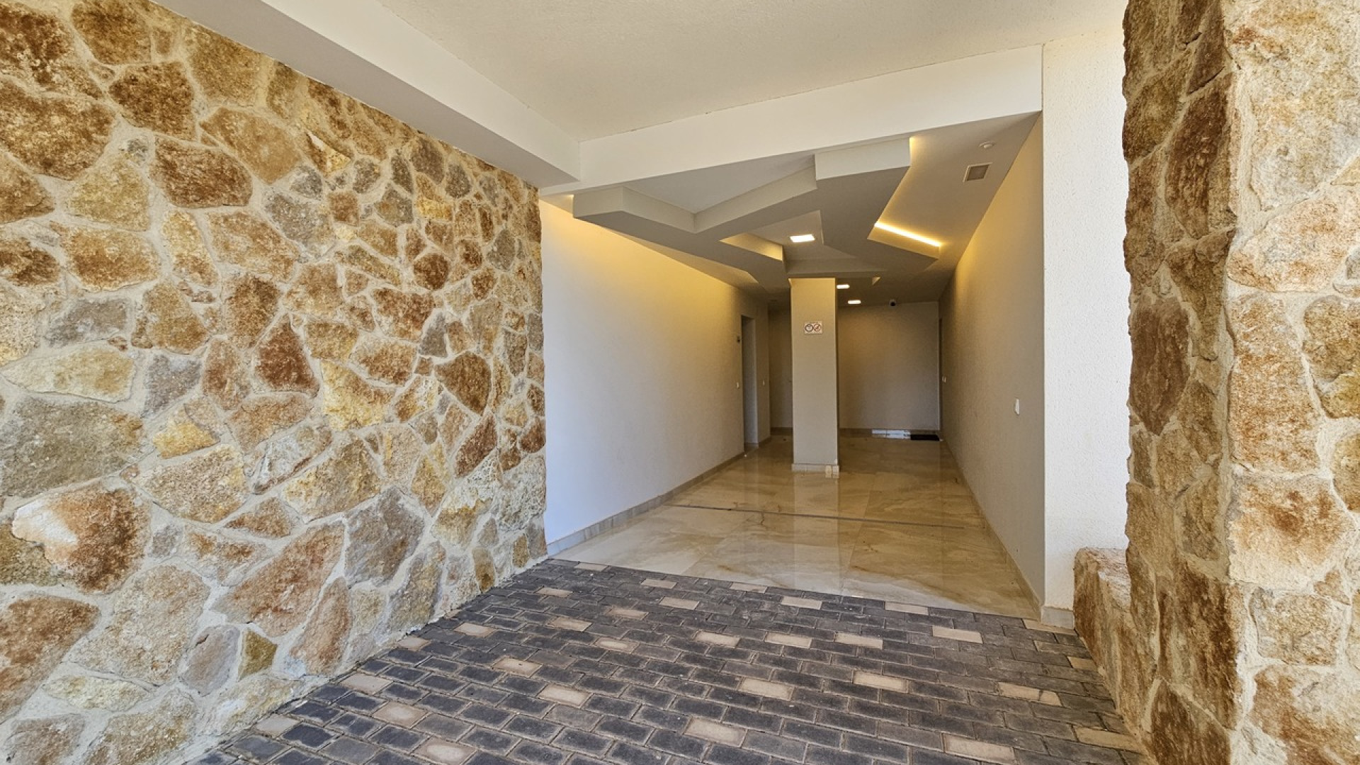 Revente - Apartment - Los Altos