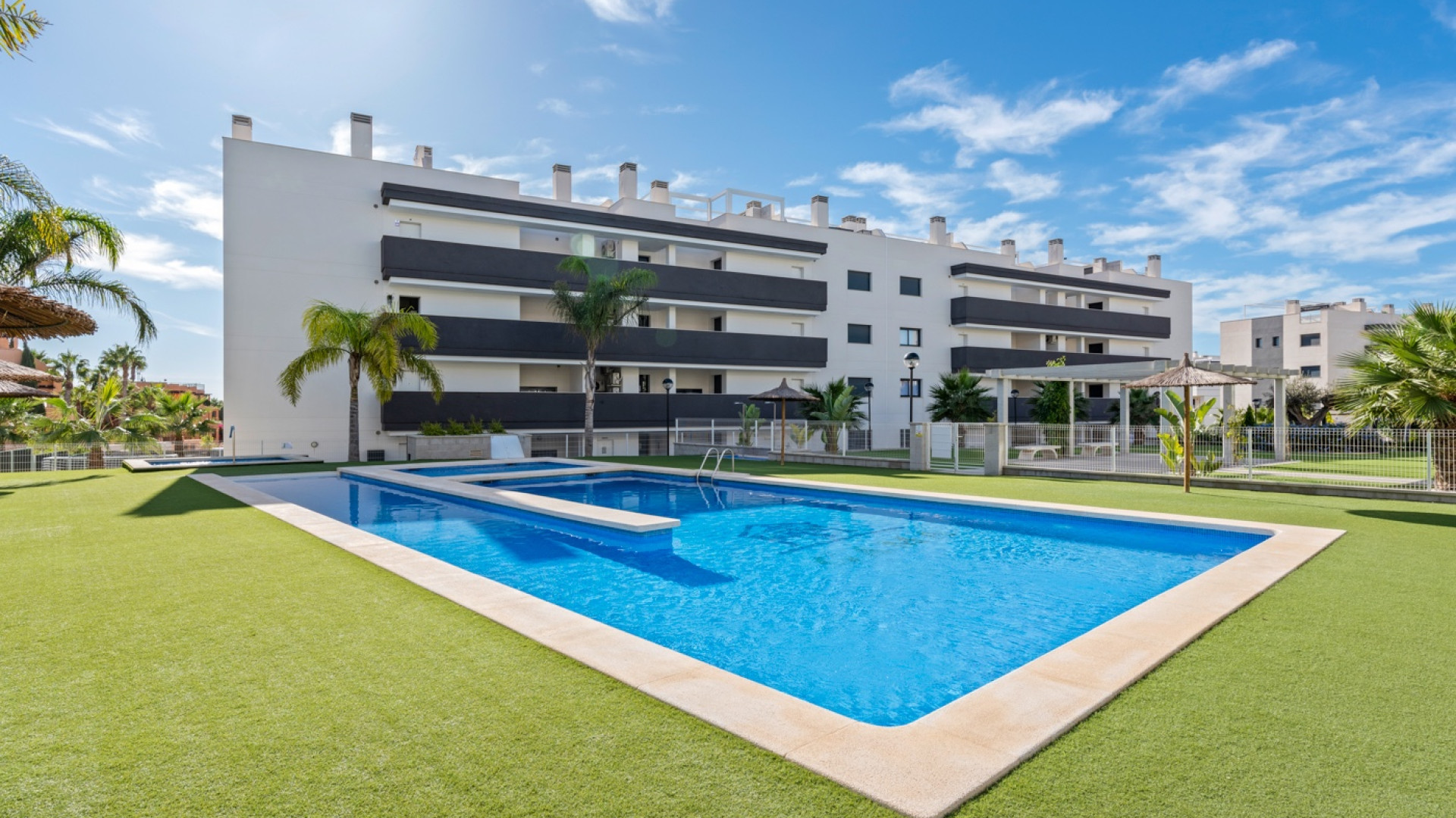 Revente - Apartment - Orihuela Costa - Villamartin