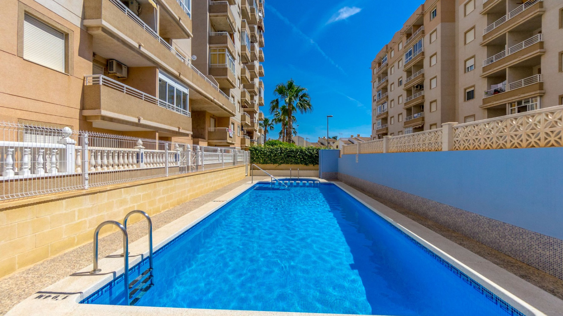 Revente - Apartment - Torrevieja - Centro