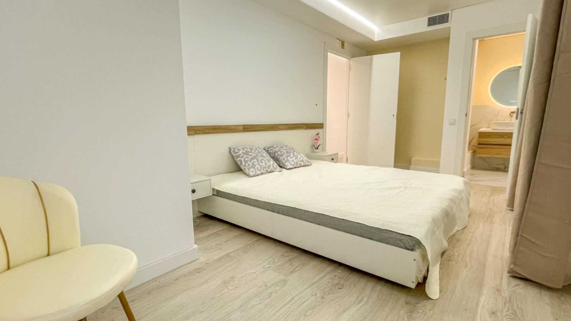 Revente - Apartment - Torrevieja - El Acequión - Los Náufragos