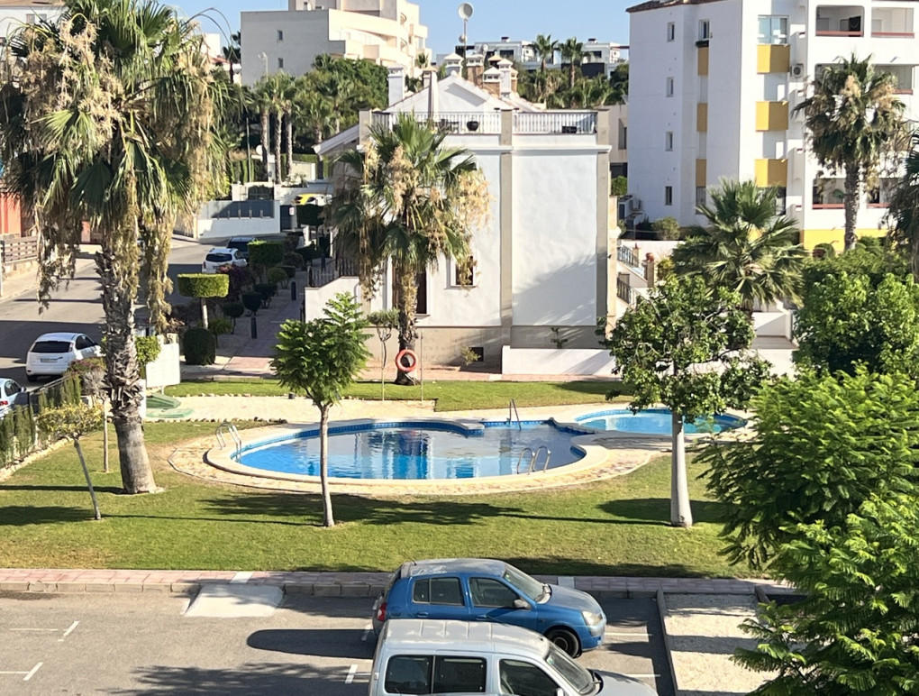 Revente - Apartment - Villamartin