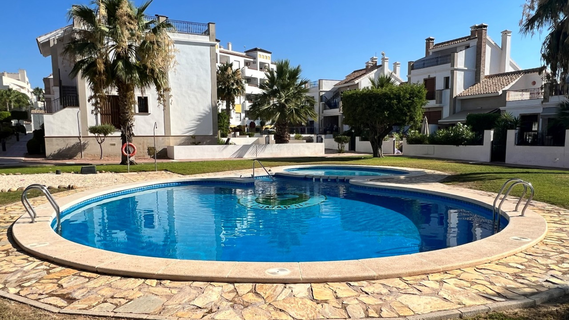 Revente - Apartment - Villamartin