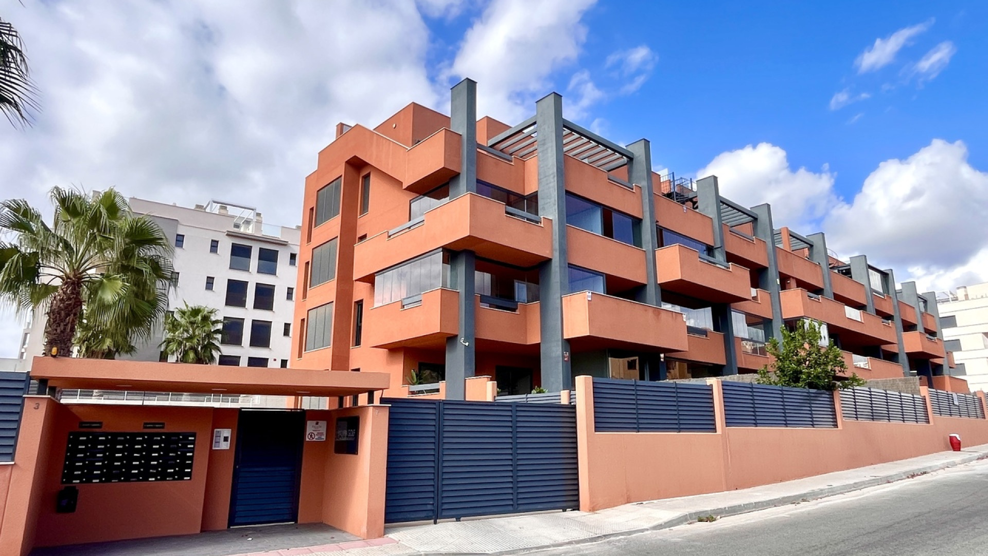 Revente - Apartment - Villamartin