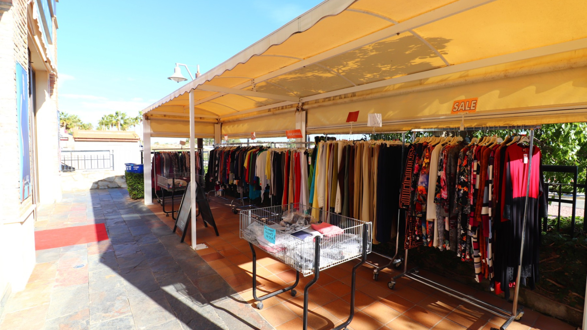 Revente - Commercial - Algorfa - La Finca Golf Resort