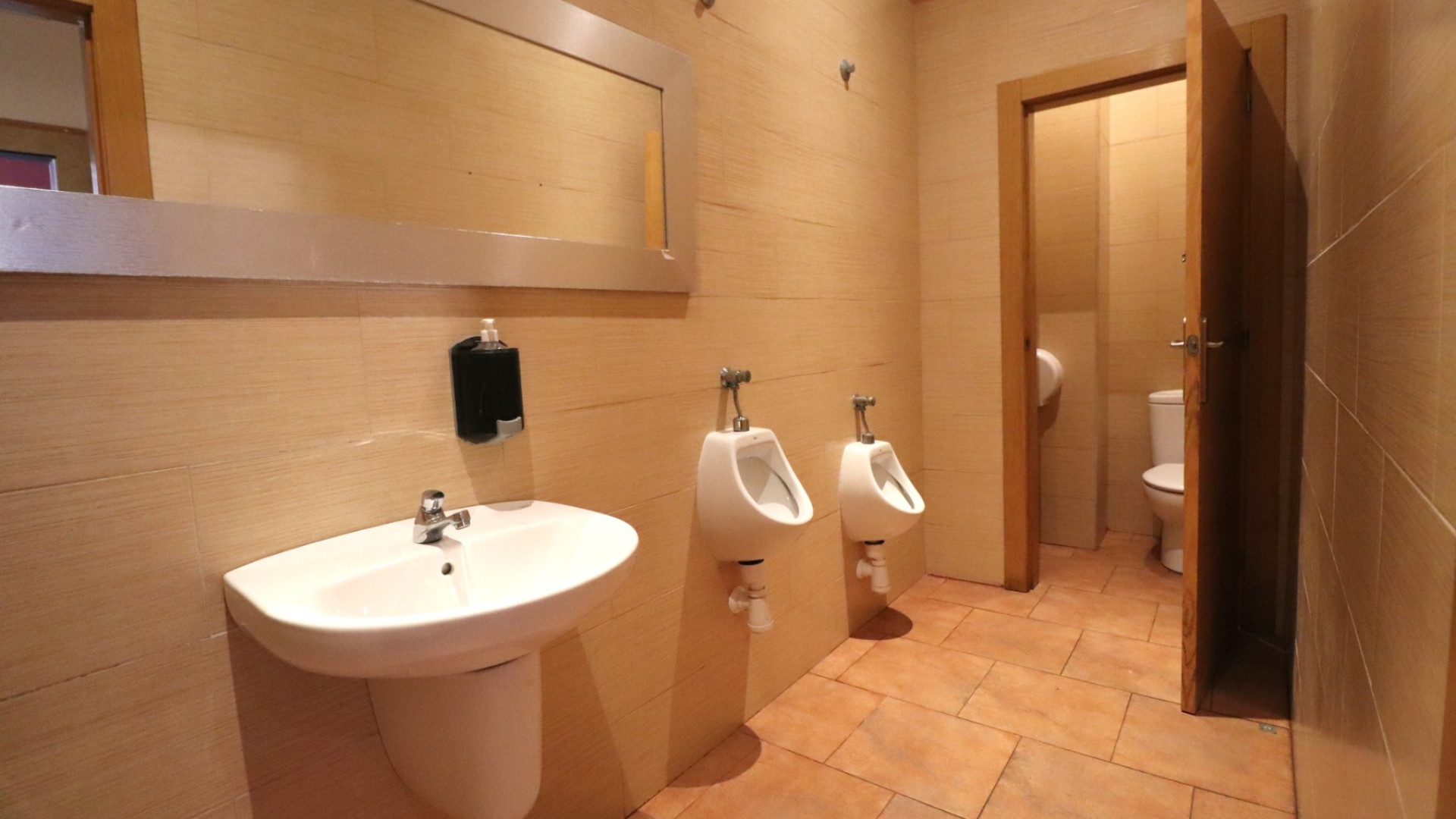 Revente - Commercial - Ciudad Quesada - Ciudad Quesada - Town