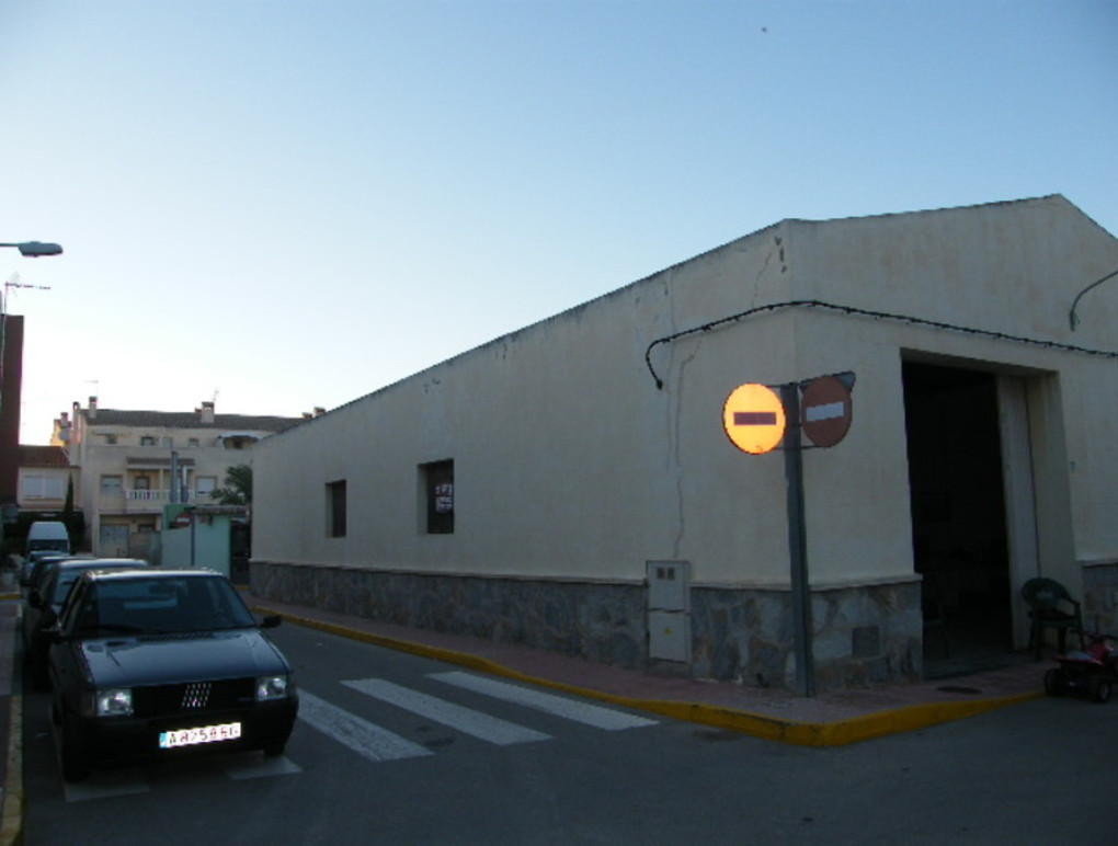 Revente - Commercial - Daya Vieja
