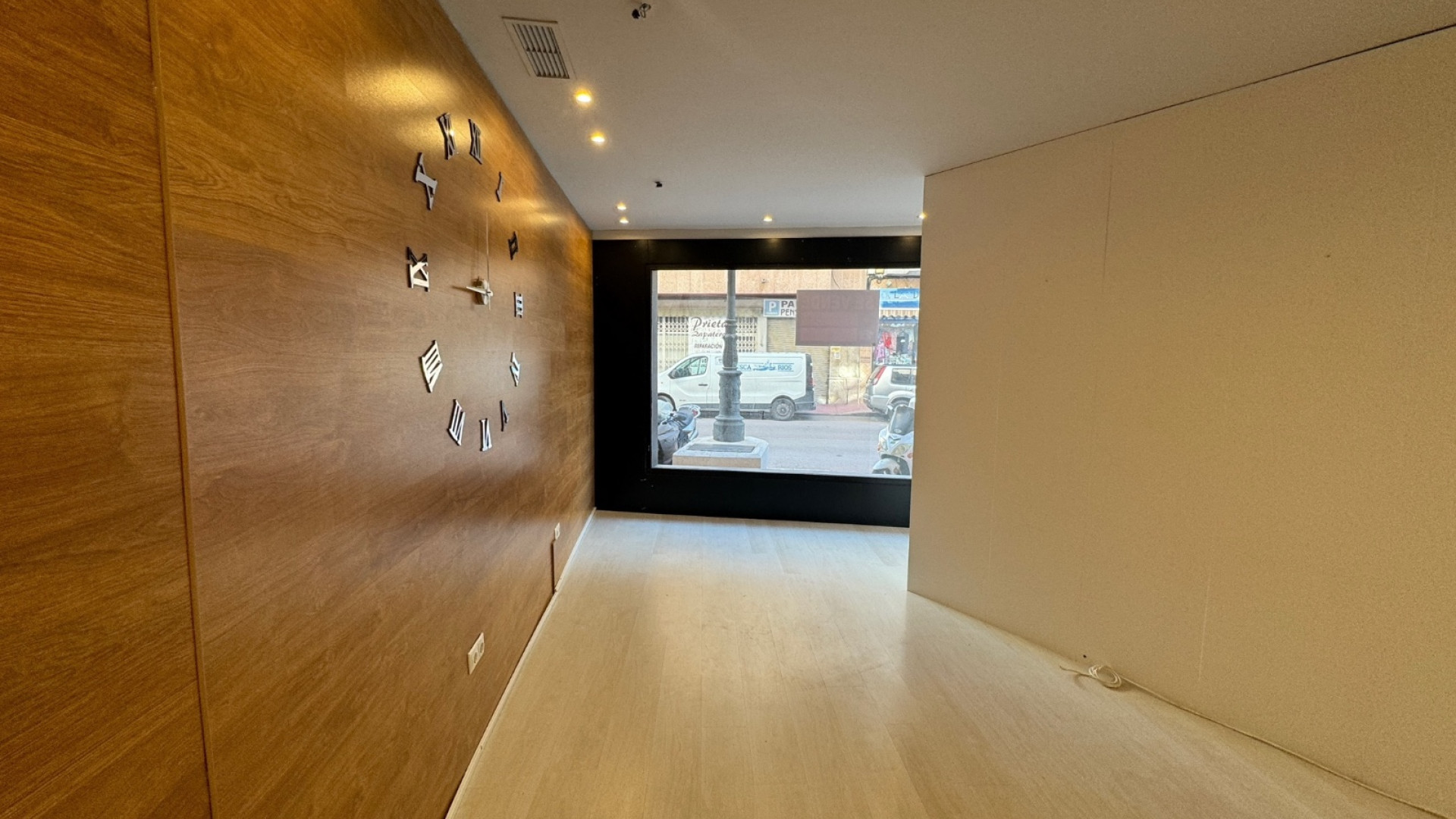 Revente - Commercial - Guardamar del Segura