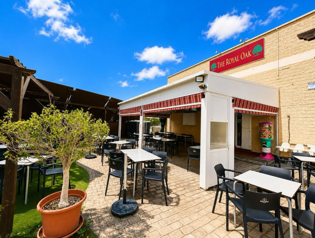Revente - Commercial - Villamartin
