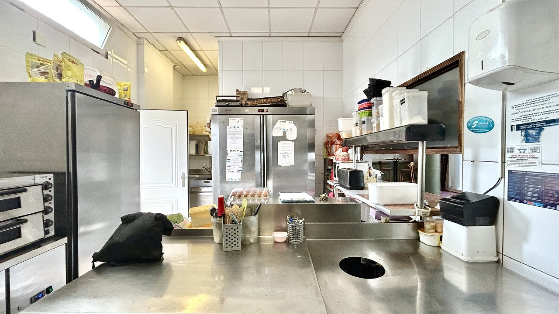Revente - Commercial - Villamartin