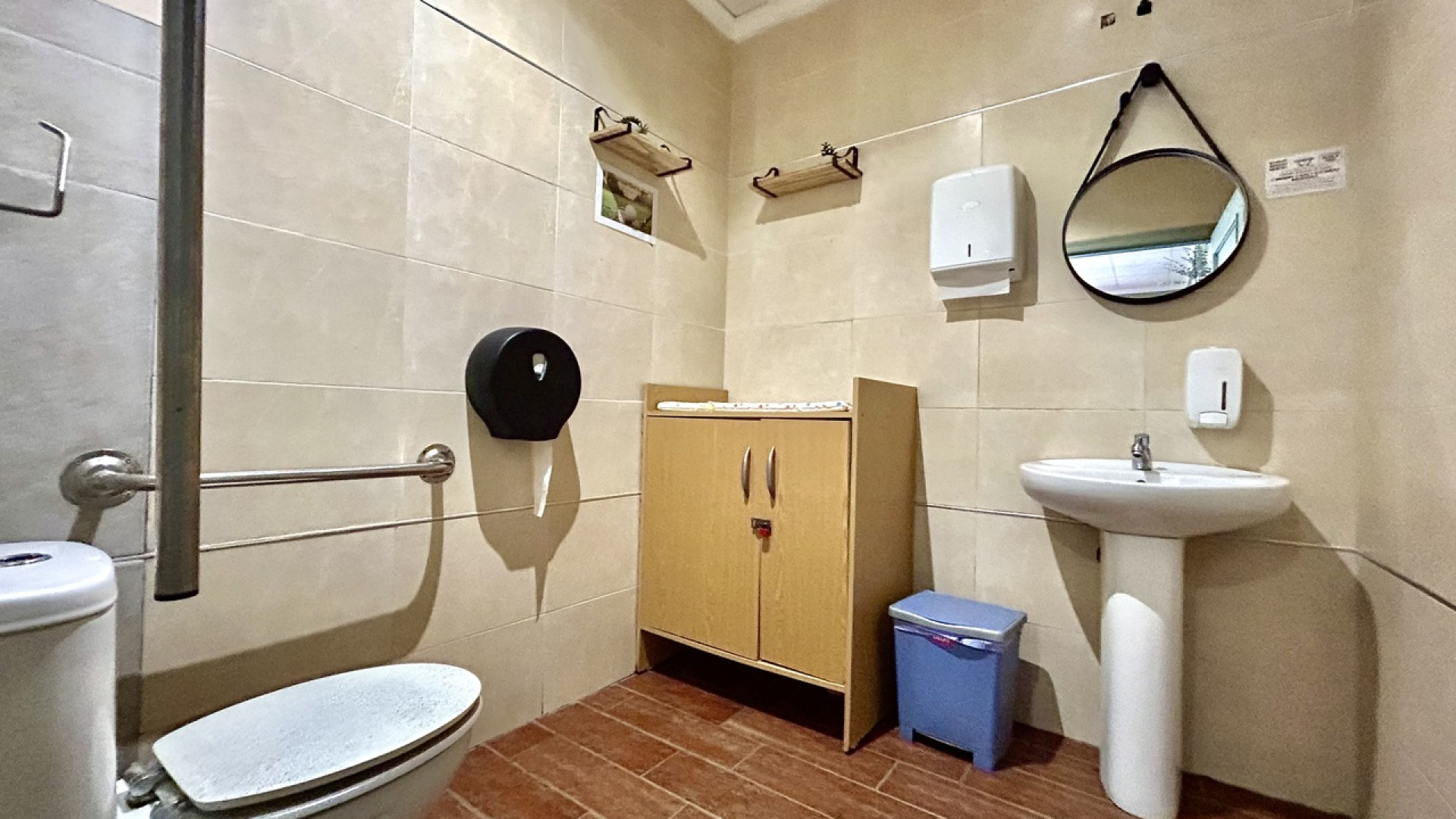 Revente - Commercial - Villamartin