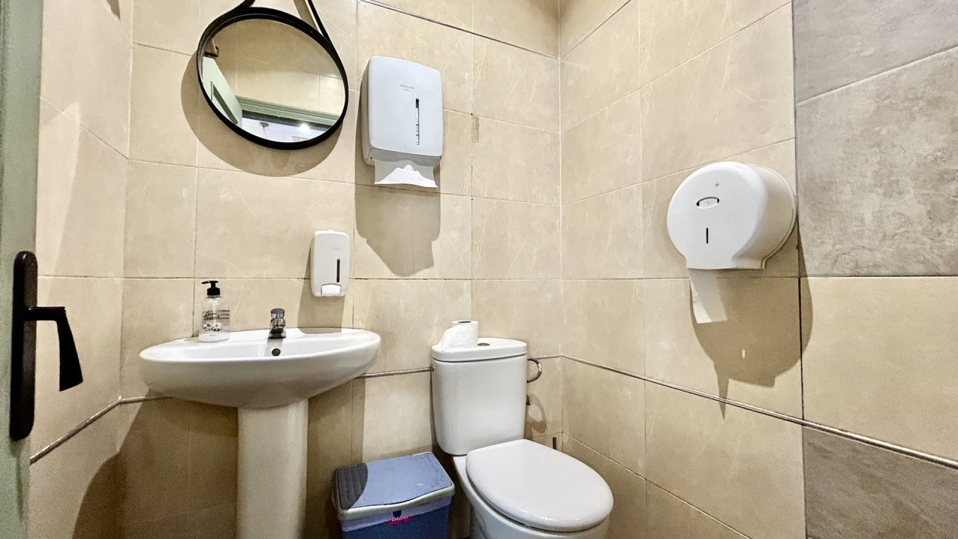 Revente - Commercial - Villamartin