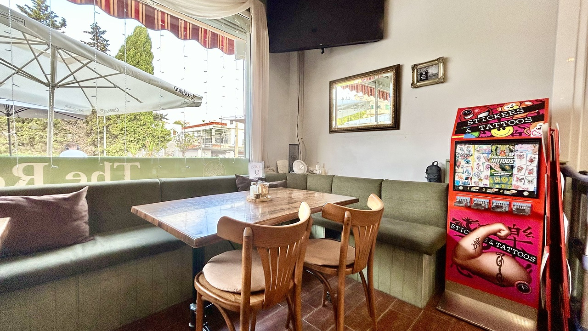 Revente - Commercial - Villamartin