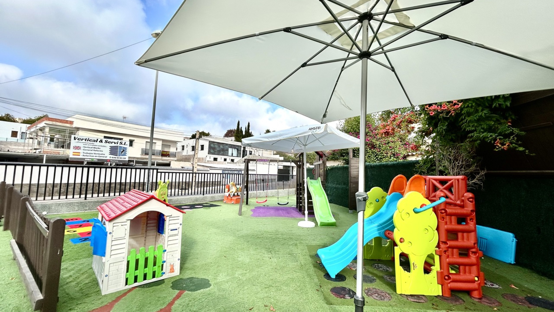 Revente - Commercial - Villamartin