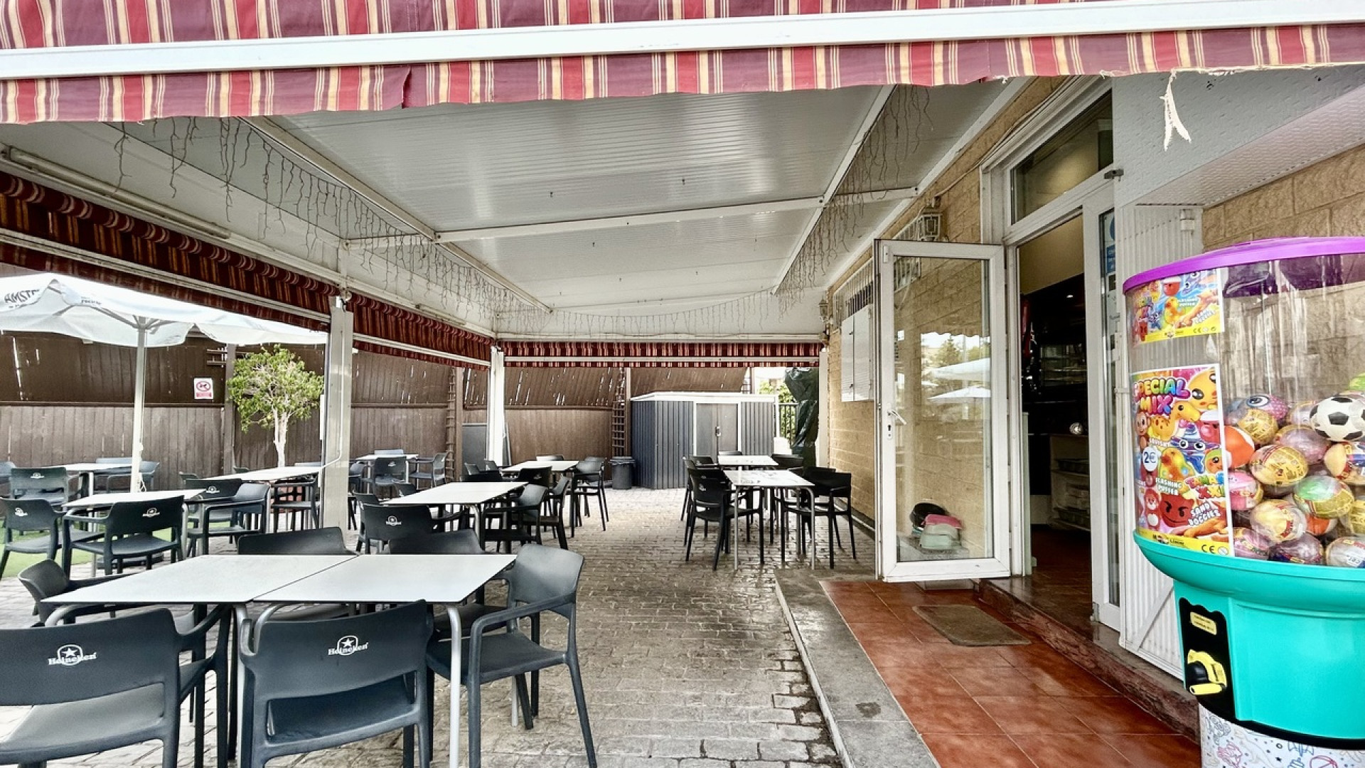 Revente - Commercial - Villamartin