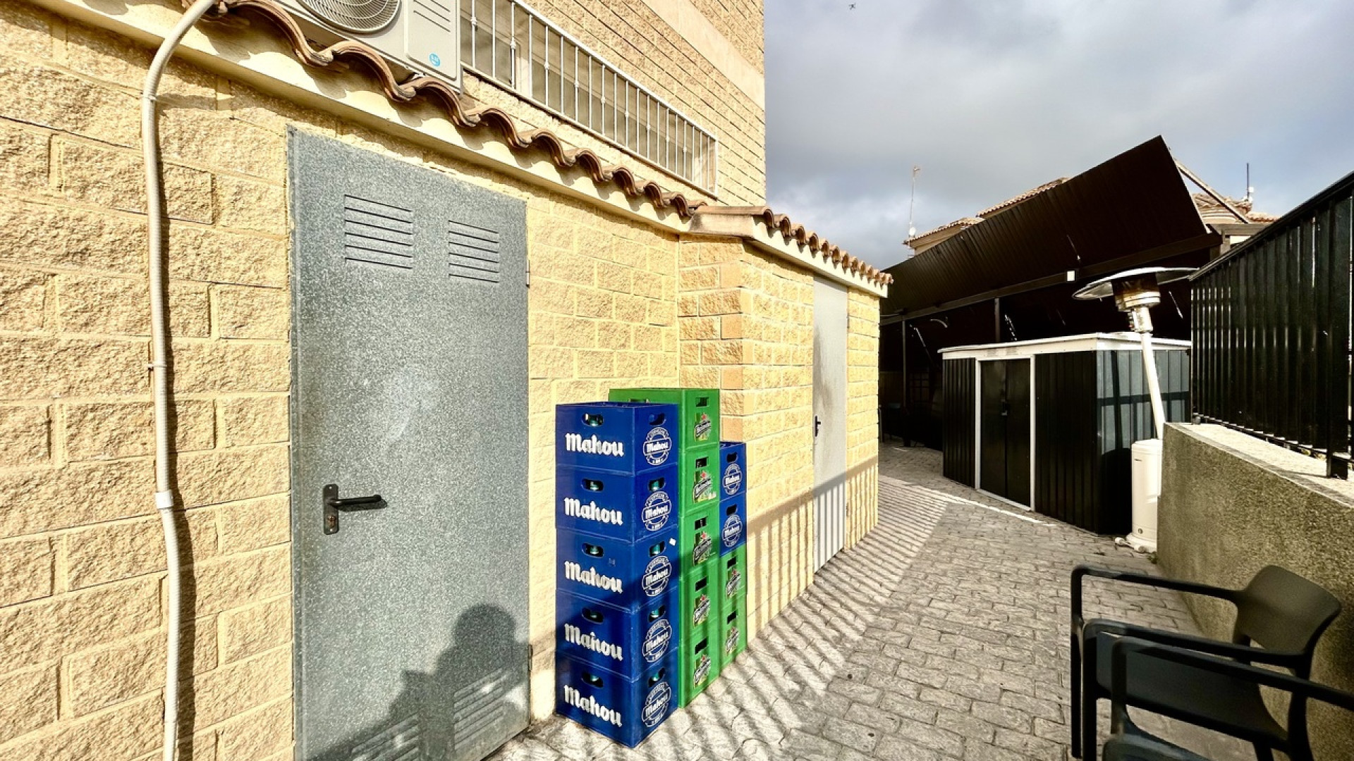 Revente - Commercial - Villamartin