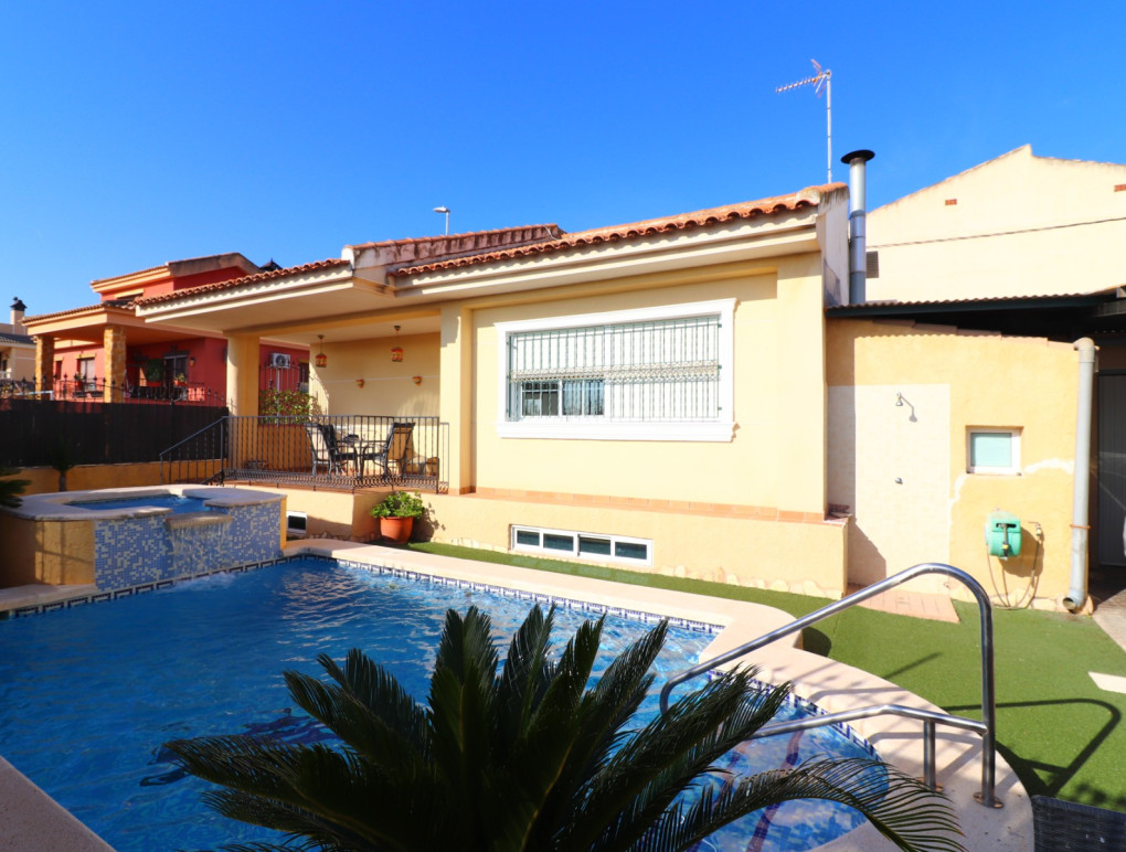 Revente - Detached Villa - Almoradi - El Saladar