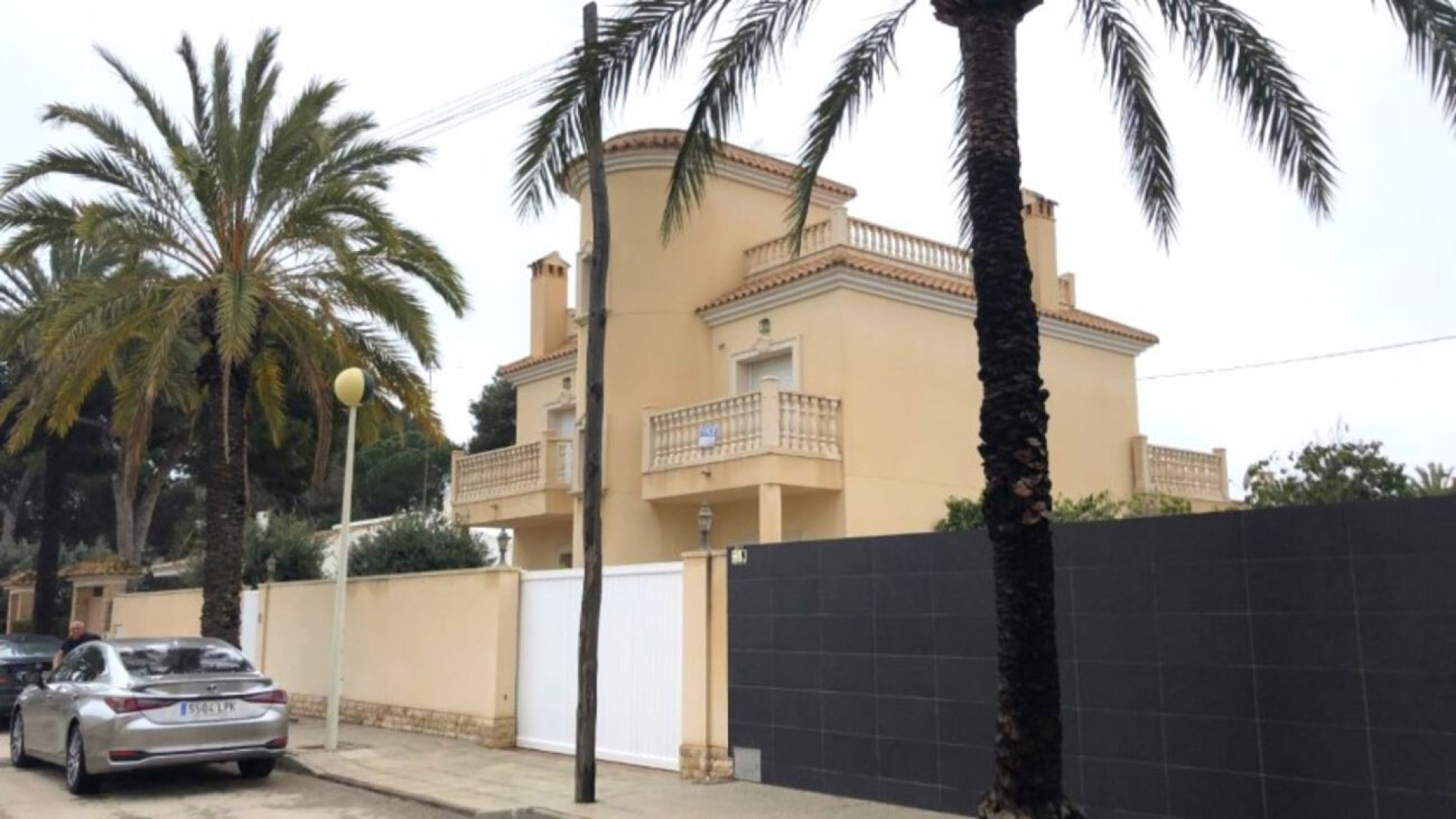 Revente - Detached Villa - Cabo Roig