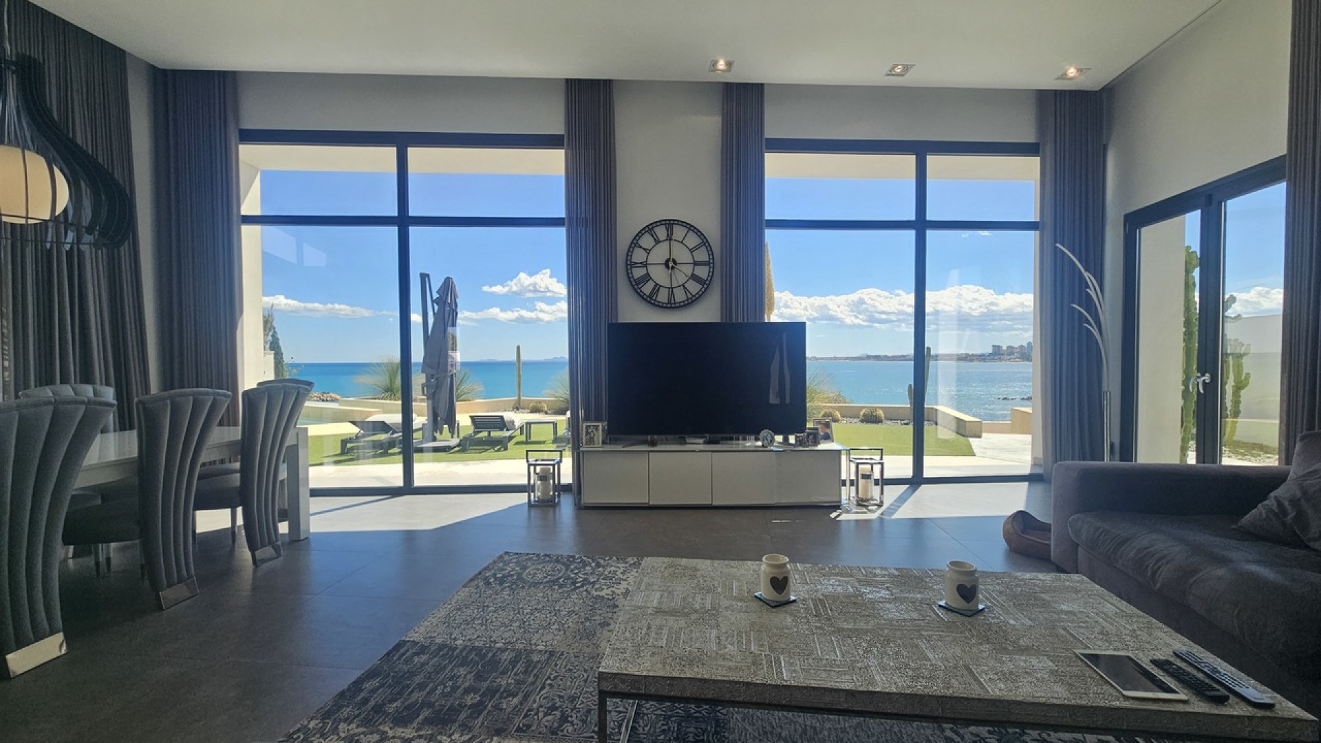 Revente - Detached Villa - Cabo Roig