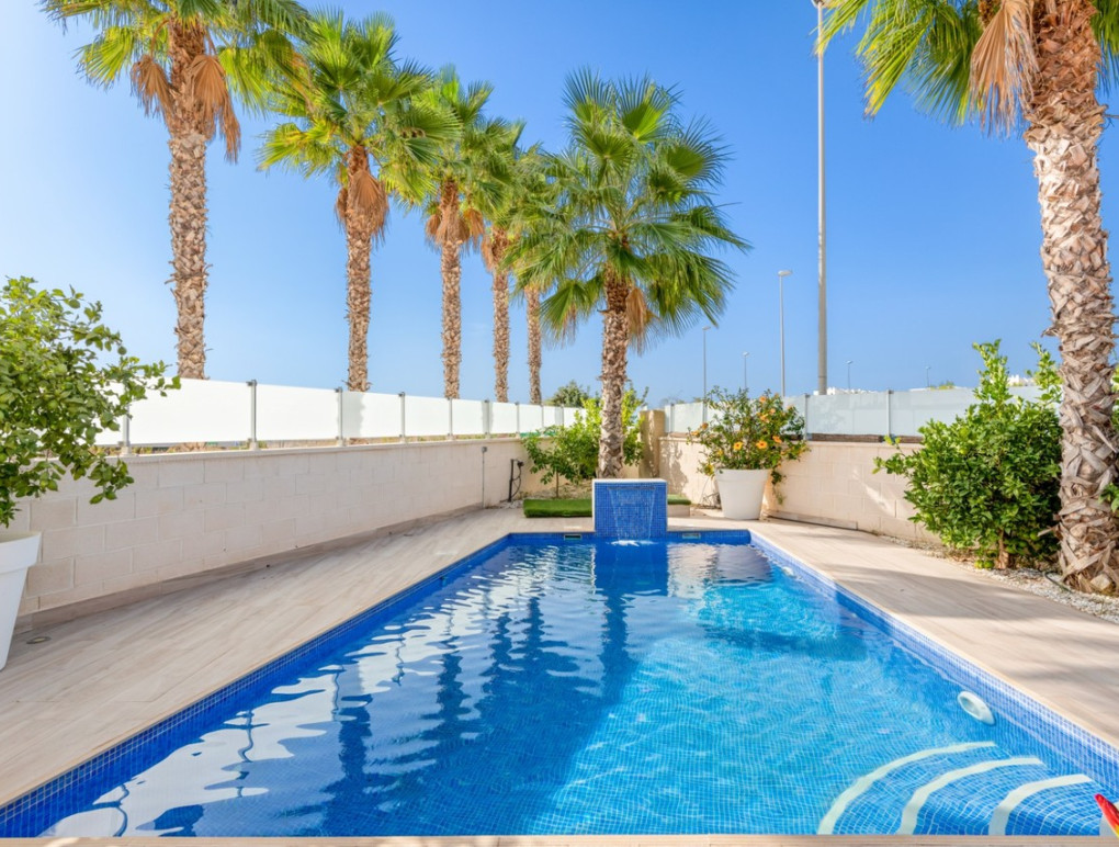 Revente - Detached Villa - Cabo Roig