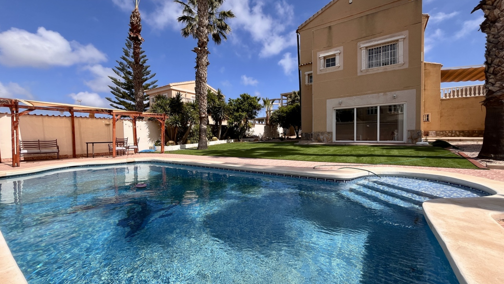 Revente - Detached Villa - La Zenia
