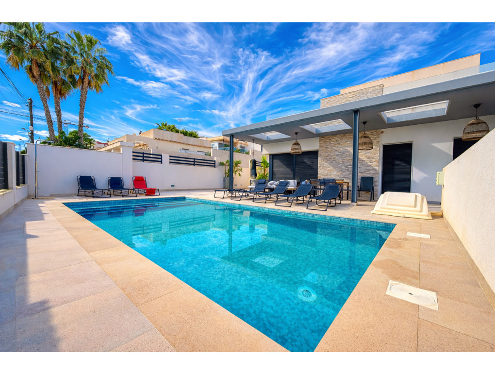 Revente - Detached Villa - Los Balcones, Torrevieja - Los Balcones