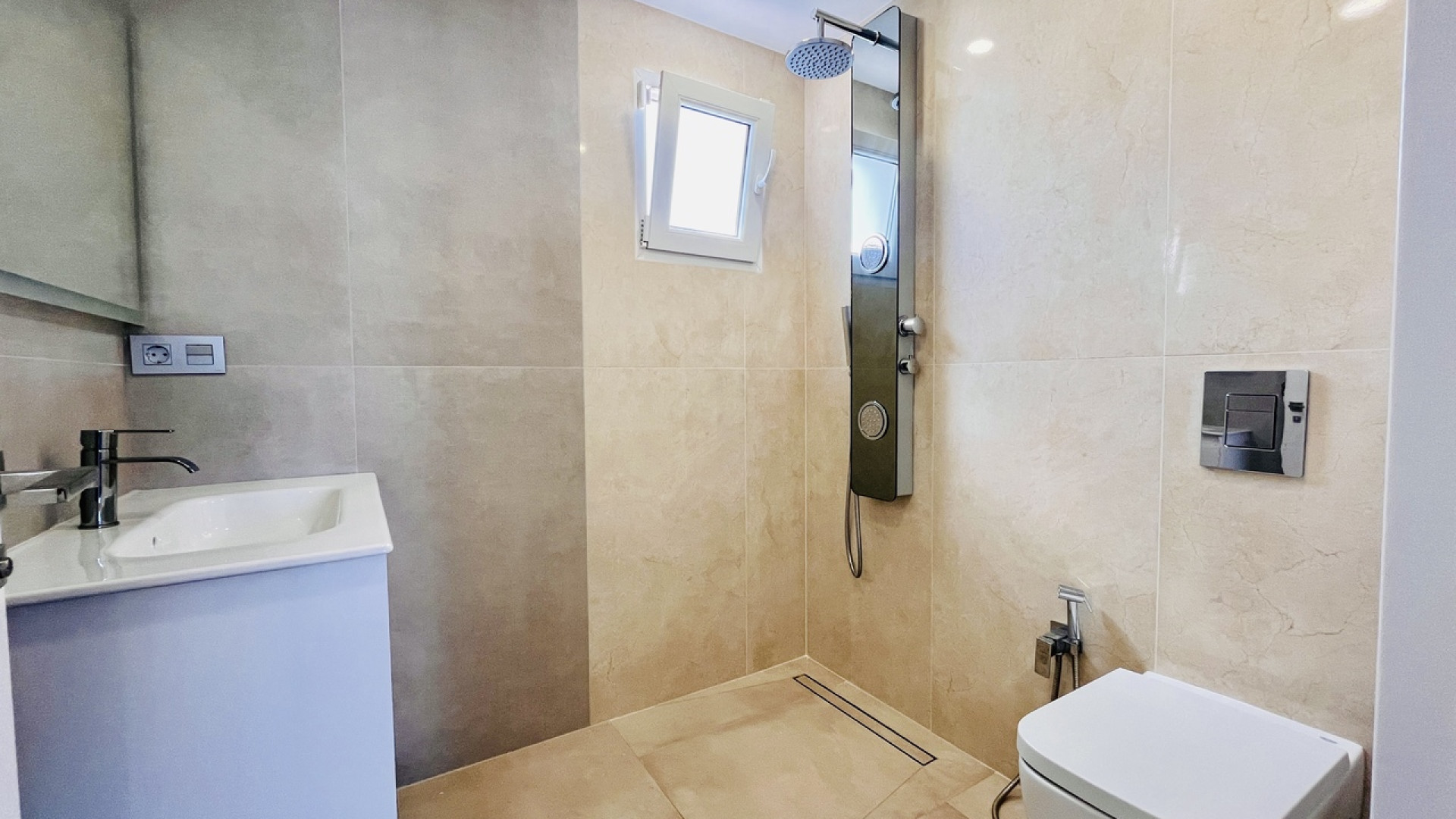 Revente - Detached Villa - Los Balcones, Torrevieja - Los Balcones