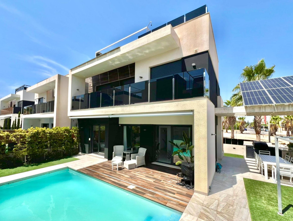 Revente - Detached Villa - Orihuela Costa - Lomas de Cabo Roig