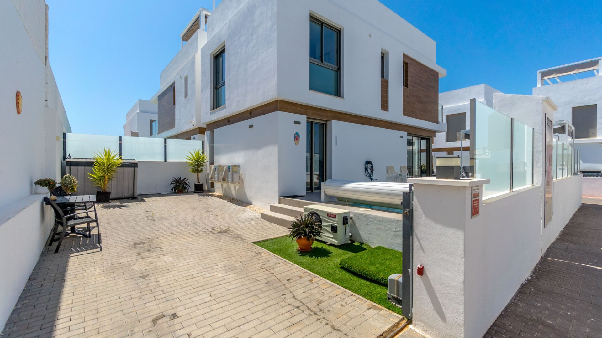 Revente - Detached Villa - Orihuela Costa - Villamartin