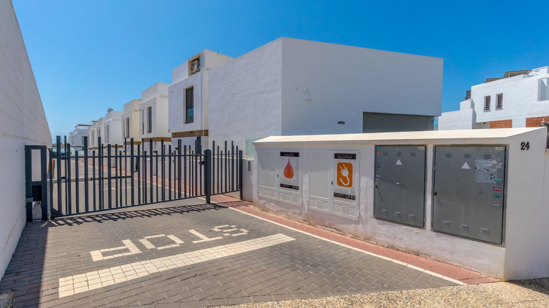 Revente - Detached Villa - Orihuela Costa - Villamartin