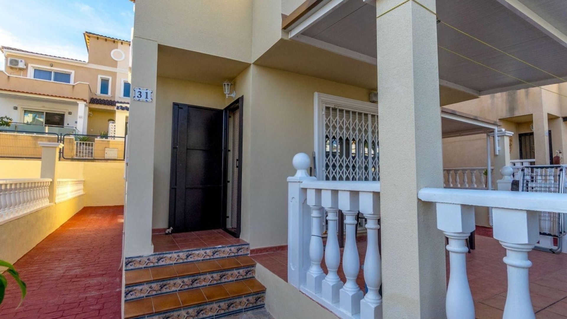 Revente - Detached Villa - Orihuela Costa - Villamartin